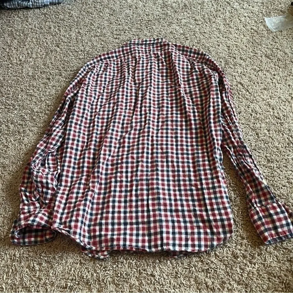 Vintage red white and blue plaid J. Crew men’s flannel button down shirt